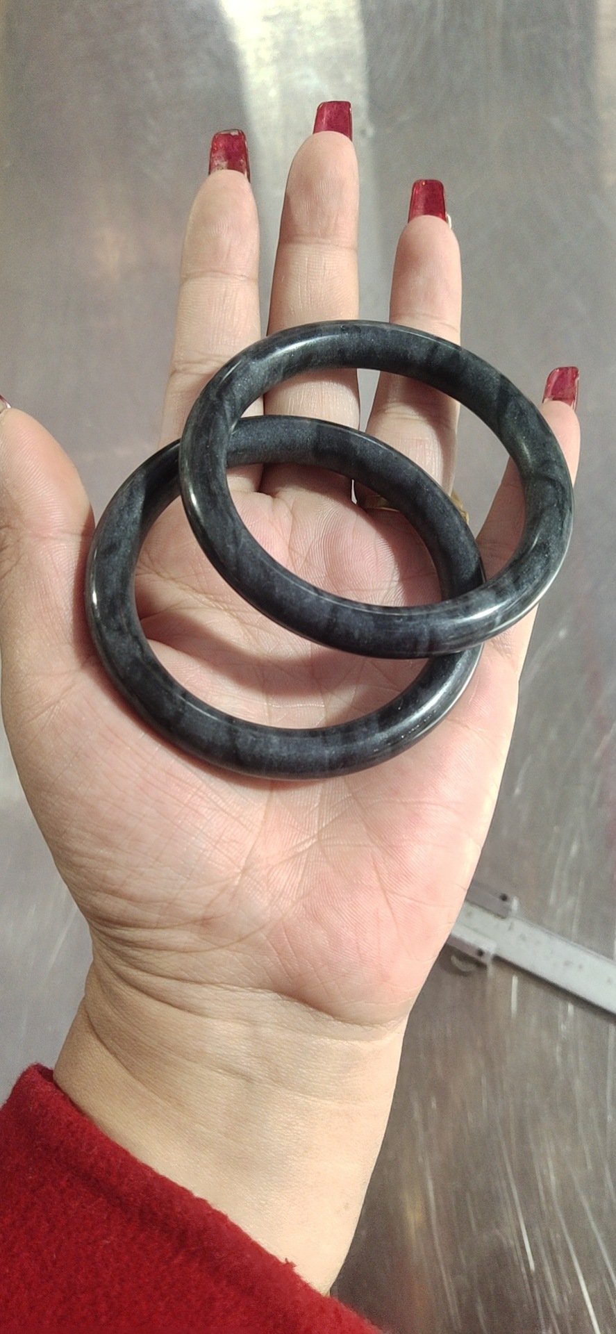 石英岩玉青花和田玉手镯 黑白色海浪花玉镯青花黑色水墨手镯