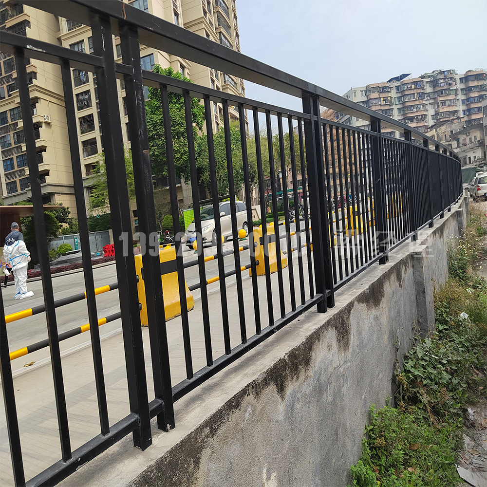 锌钢围墙护栏厂区铁艺院墙隔离护栏 小区庭院围墙围栏 别墅防护栏