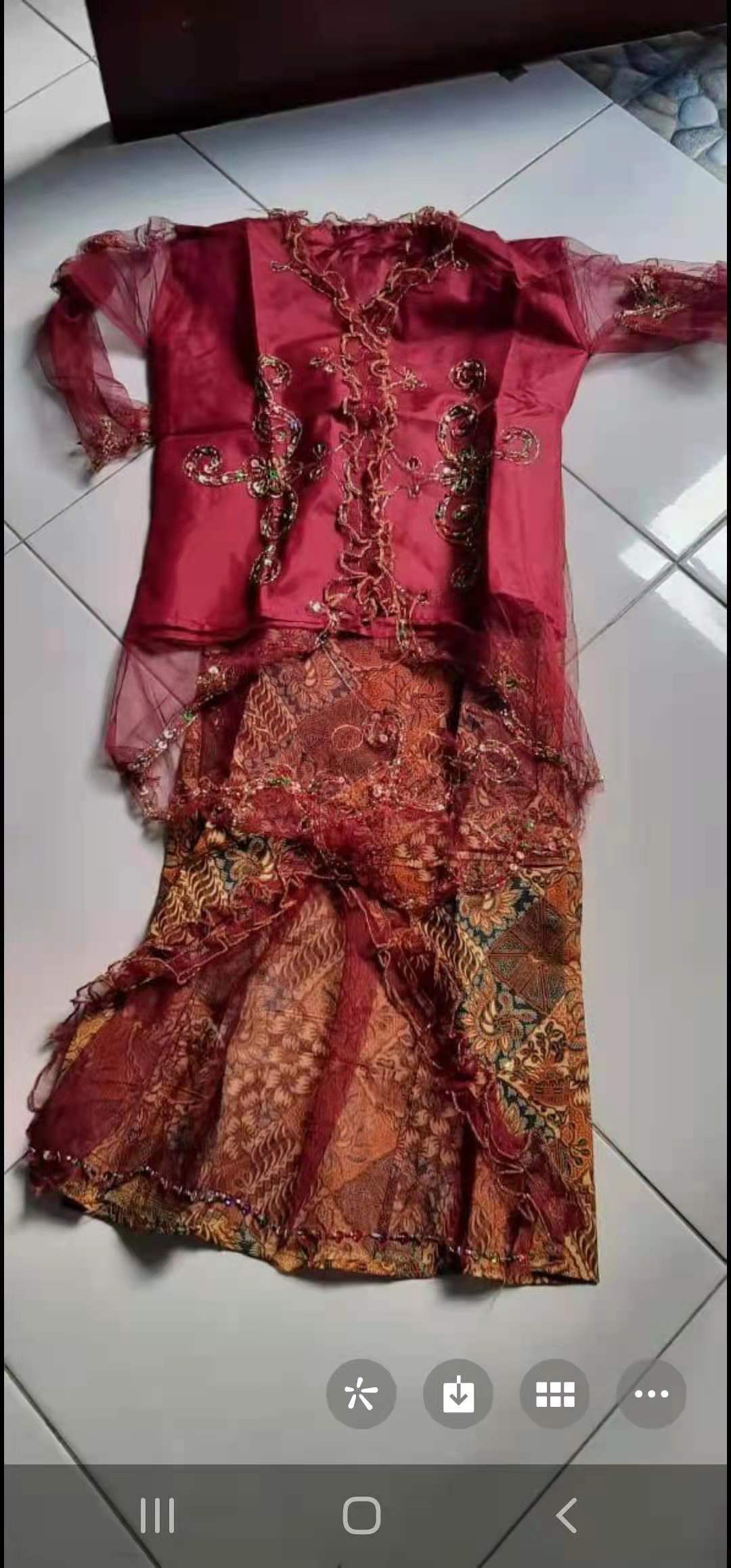 印度尼西亚传统服装 丝绸,成人,儿童装 刺绣图案(预订)