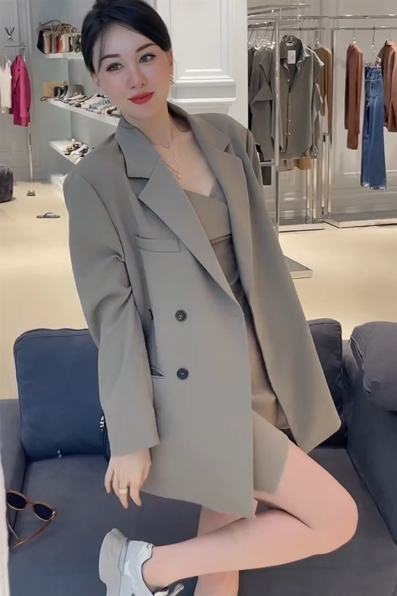艾衣岑094879抖音王颖精品服饰同款休闲西装外套纯色吊带裙夏季