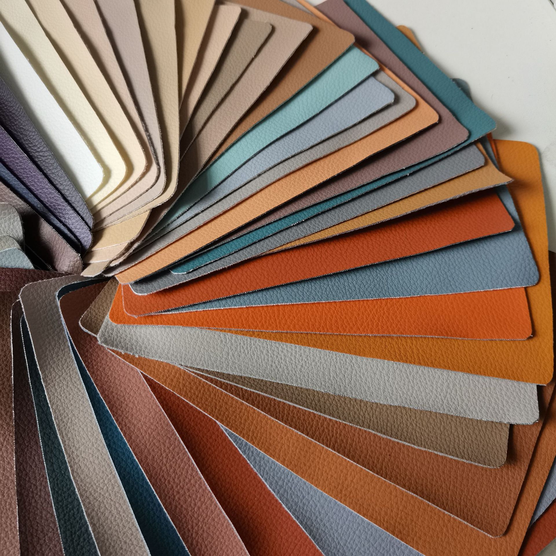 小荔枝纹无溶剂pvc/pu皮革耐刮人造革沙发抱枕汽车合成革面料皮料