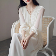 法式气质名媛女神范长裙精致高级感超好看温柔风白色连衣裙秋季