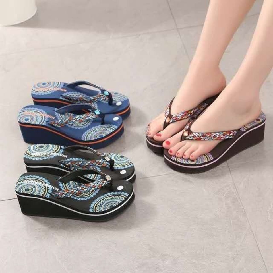 凉鞋女越南女人字拖鞋女夏季厚底坡跟拖鞋滑沙滩夹脚女士凉拖鞋