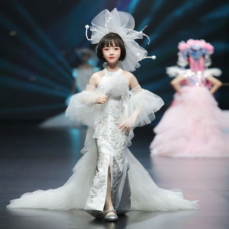 女童礼服走秀中国风儿童模特t台时装演出服装霸气国潮公主裙拖尾