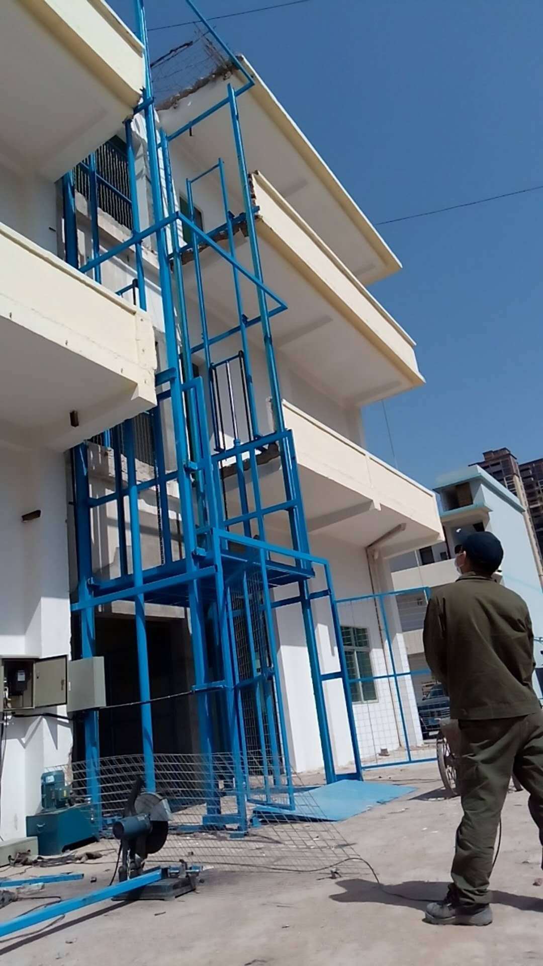 中山小榄升降平台厂家定做阁楼安装升高6米