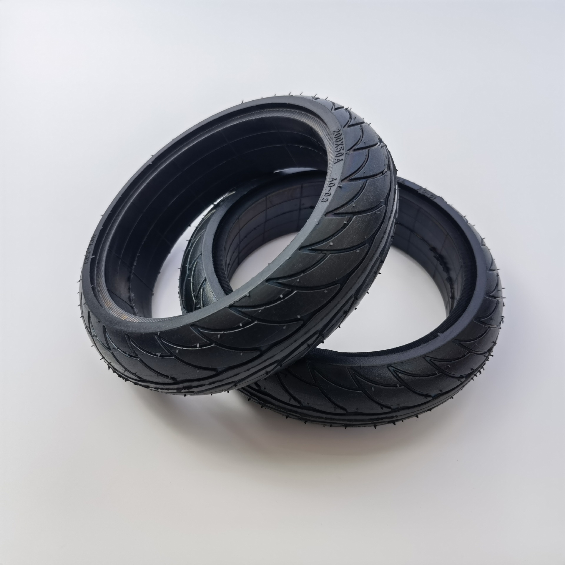 ninebotes1es2es3es4通用电动滑板车实心轮胎防爆胎橡胶减震轮胎