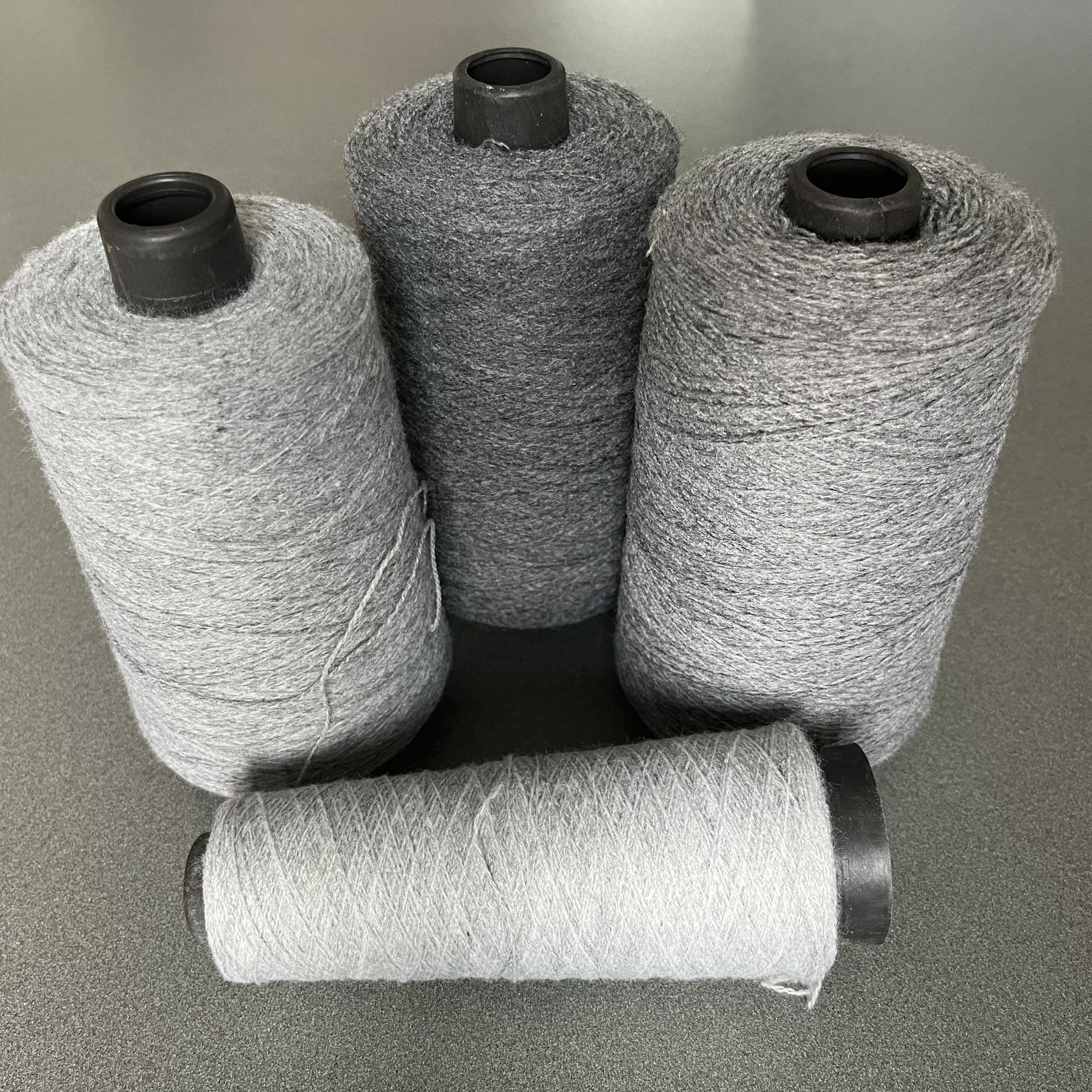 映山红夹花膨体再生涤纶晴纶腈纶polylana28涤腈混纺纱