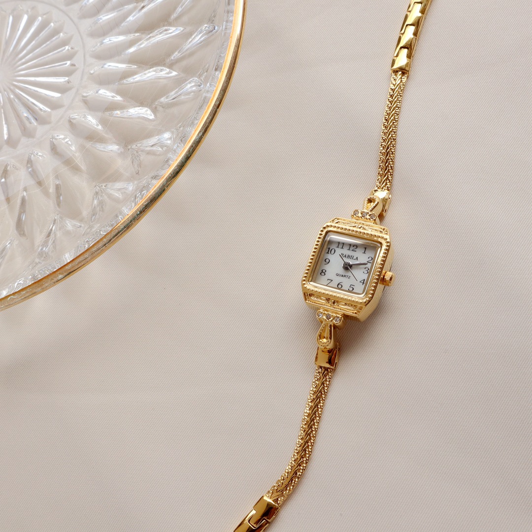 babila小巧精致轻奢vintage细带手表chic复古手链式方形款手表女