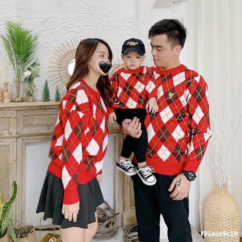 秋冬款过年亲子装一家三口四口全家拜年服格子厚毛衣婴儿连体爬服