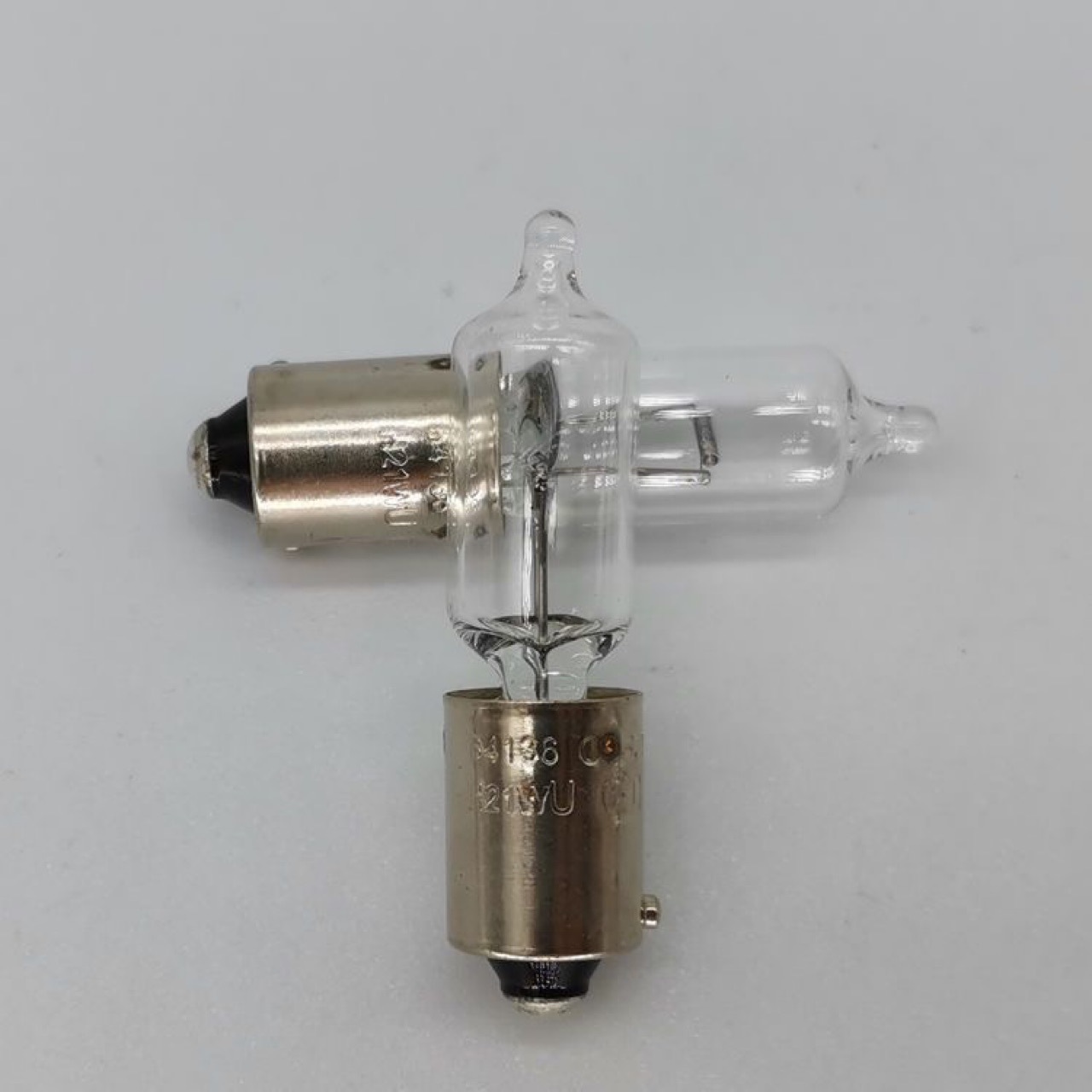 欧司朗 osram 64136 12v h21w e1汽车转向后雾倒车灯泡斜角速腾cc