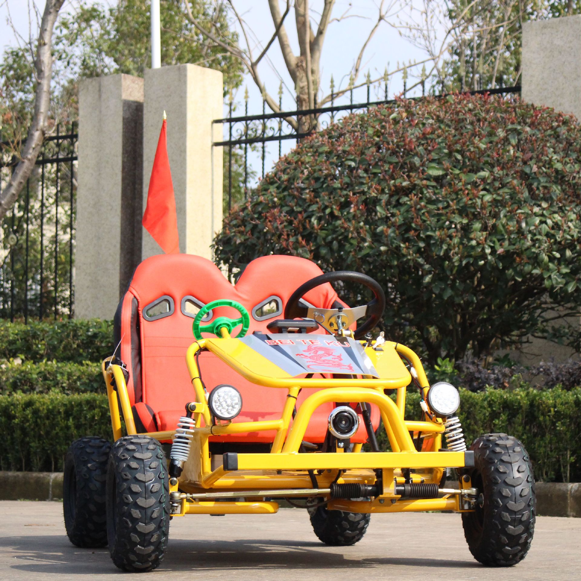 场地卡丁车儿童四轮电动车摩托车成人竞技漂移沙滩车雪地越野摩托