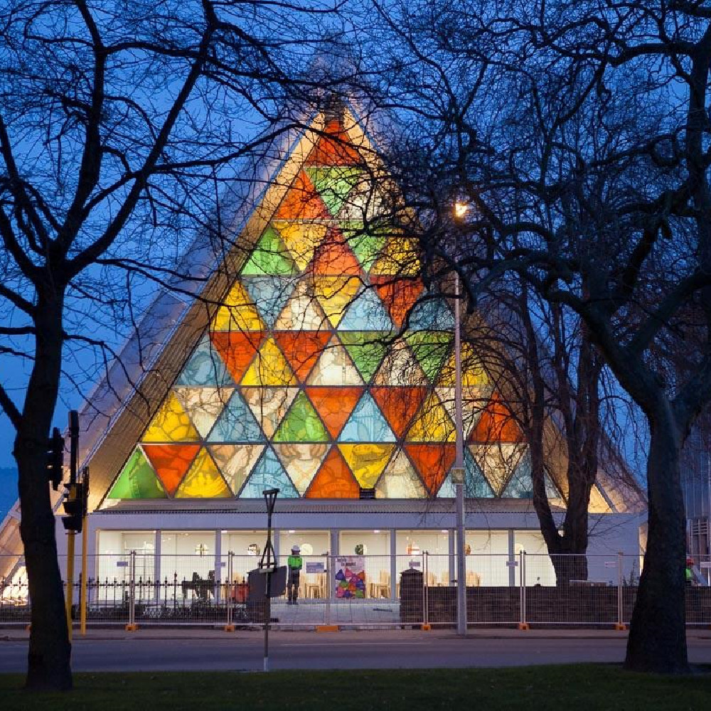 数码彩釉渐变玻璃幕墙玻璃打印玻璃应热弯彩釉玻璃穹顶 教堂天花