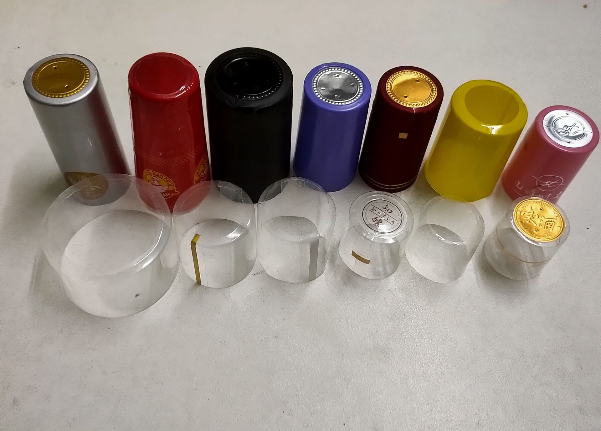 现货瓶口热收缩膜瓶子全包膜辣椒酱瓶盖收缩膜两头通透明塑封膜