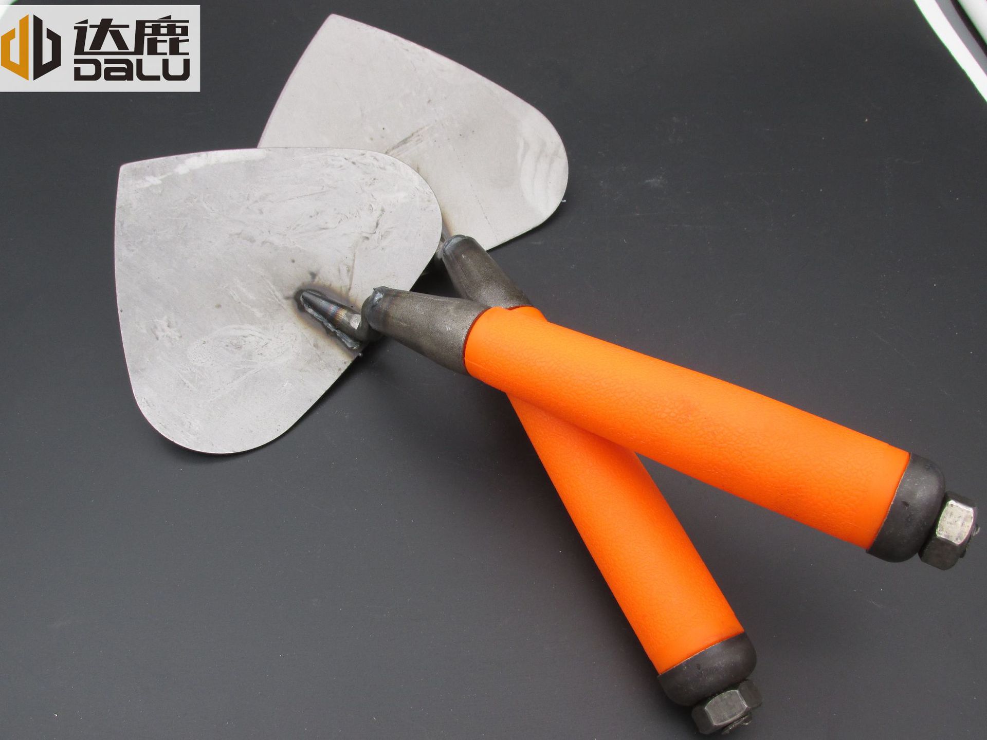 货源批发新疆大铲加厚钢大铲塑料柄砌铲甩子瓦工工具五金工具