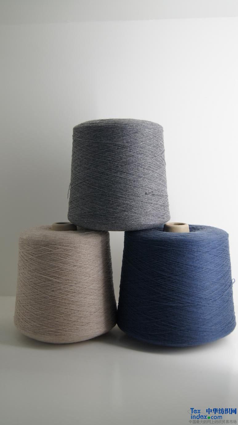 厂 家现货供应2/28nm30w/70a丝光防缩毛腈针织色纱胚纱毛衣针织纱