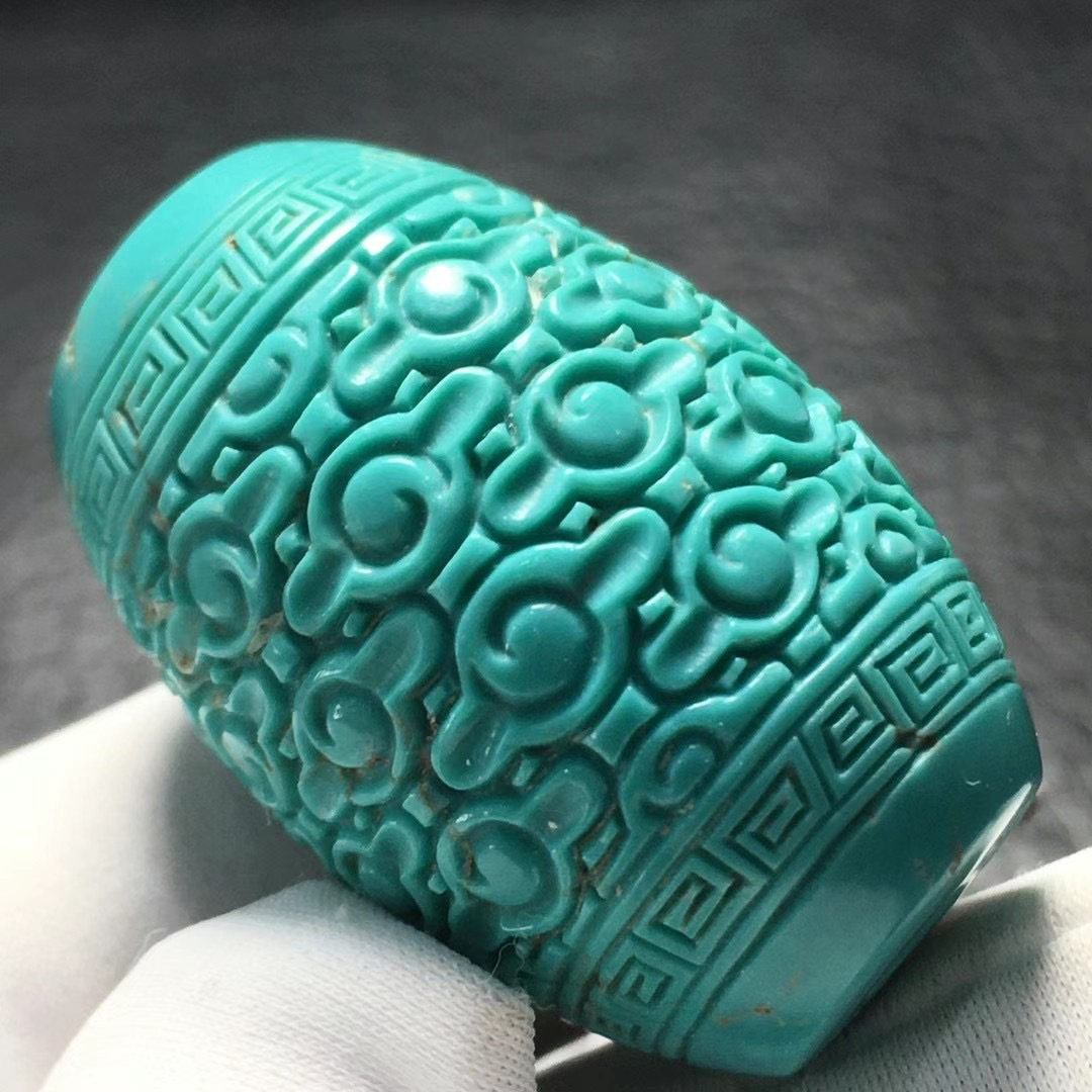 厂家直销原矿高瓷绿松石雕刻云纹桶珠吊坠 diy项链饰品 直播货源