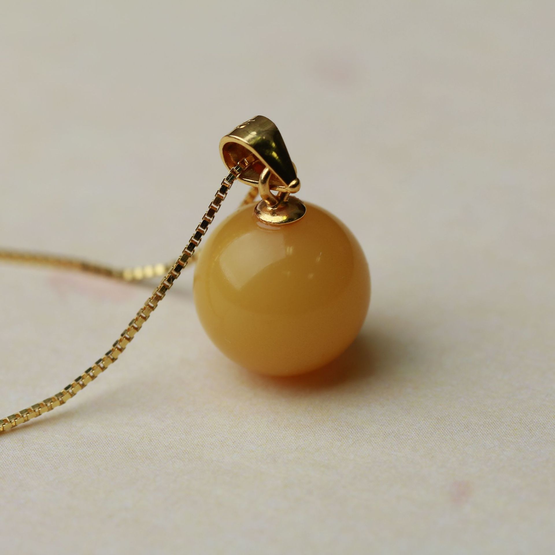 天然蜜蜡锁骨链鸡油黄老蜜蜡s925银扣头链子男女项链挂件吊坠饰品