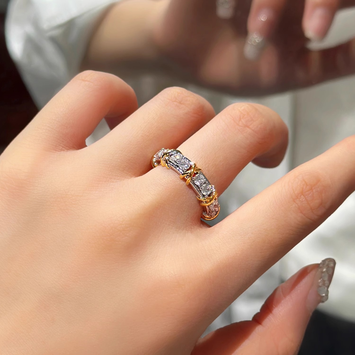 双色交叉微镶锆石开口食指戒指女轻奢小众设计高级感指环2024新款