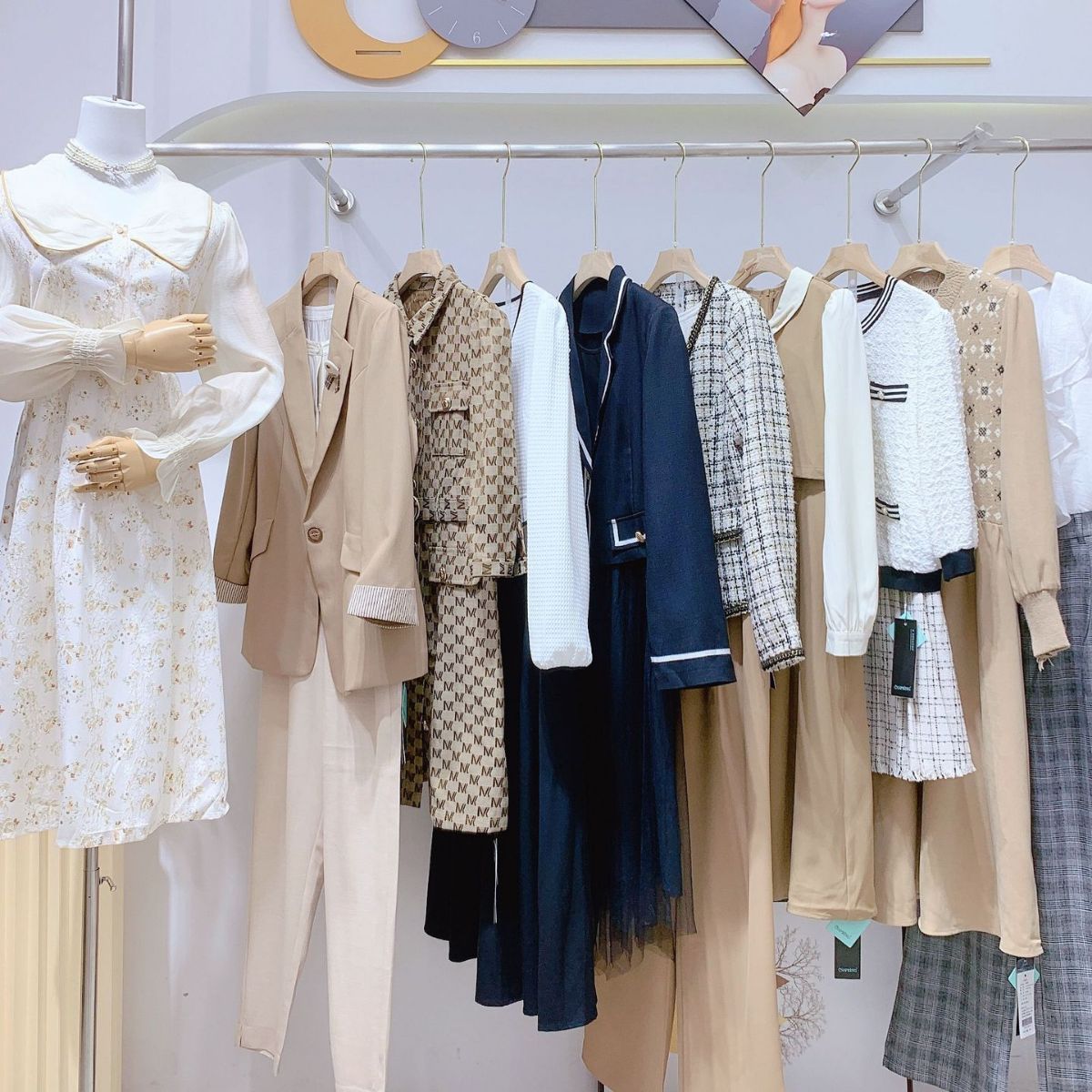 艺燕秋冬女装杂款特价清仓衣服品牌撤柜折扣一手货源批发走份乐町