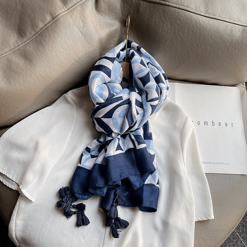 复古民族风青花瓷方形圆圈丝巾 长款辫子须纱巾柔软棉麻手感围巾