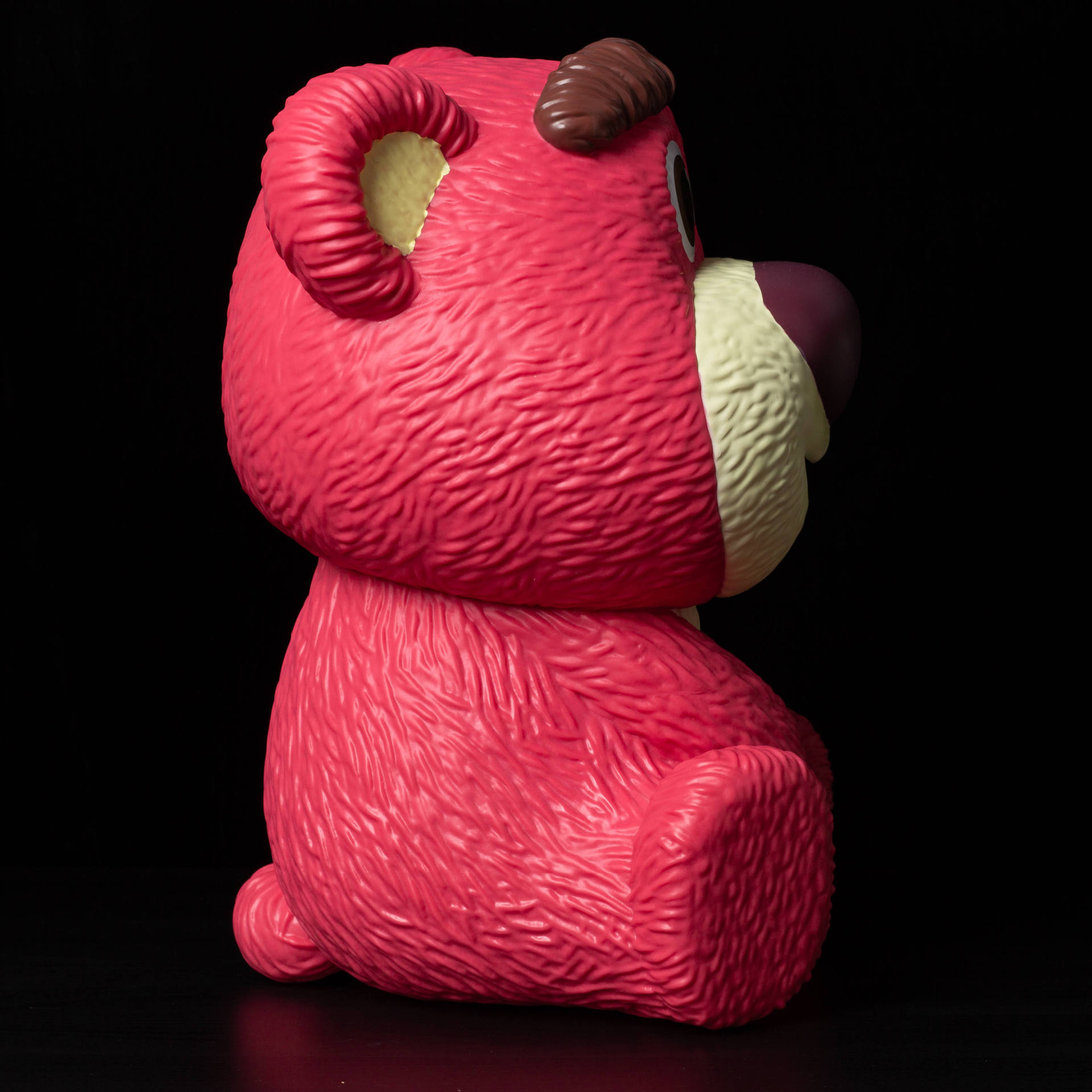 玩具总动员herocross草莓熊手办模型网红摆件模型优质课草莓熊