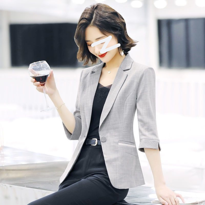 灰色小西装外套女夏短款新款时尚休闲薄款职业套装女士西服上衣