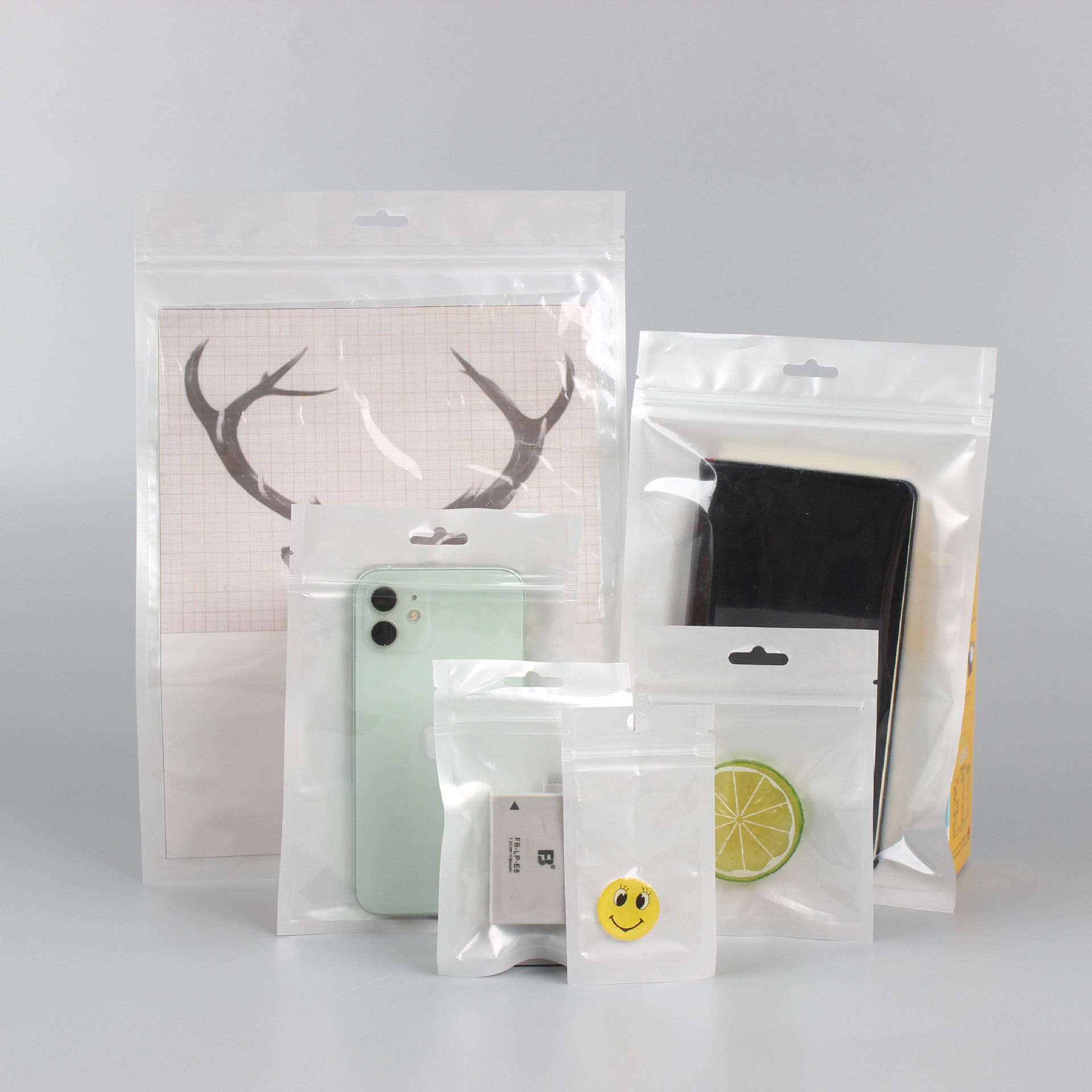 9万pcs7x9cm 现货1g卡通镭射糖果自封袋包装袋跨境外贸060.