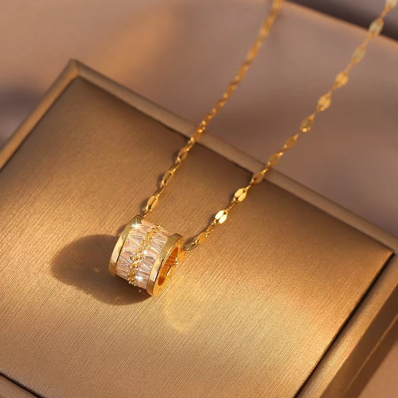 钛钢大蛮腰项链女生轻奢小众气质百搭锁骨链冷淡风小众设计感吊坠