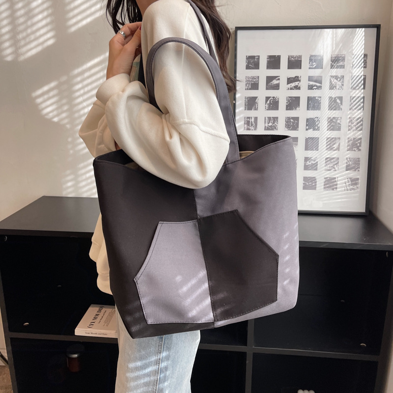 Korean Fashion Women's Shoulder Bag Wholesale Large Capacity Commuter Shopping Tote Bag Color Matching Casual Canvas Bag