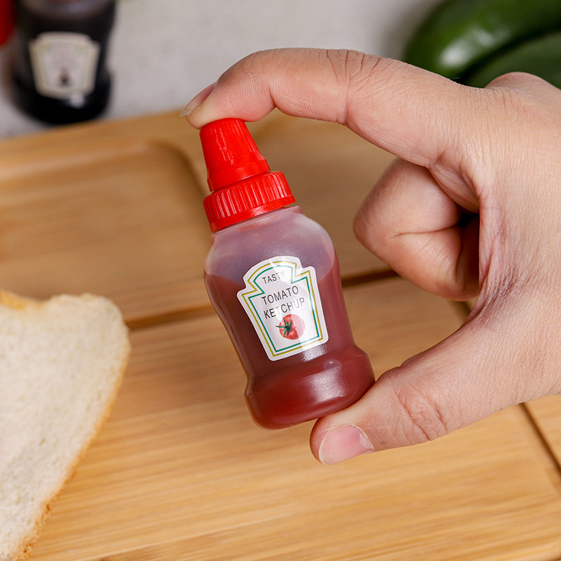 Kitchen Household Mini Spice Jar Tomato Salad Honey Squeeze Type Sauce Bottle Food Grade Bottles for Soy Sauce and Vinegar Wholesale