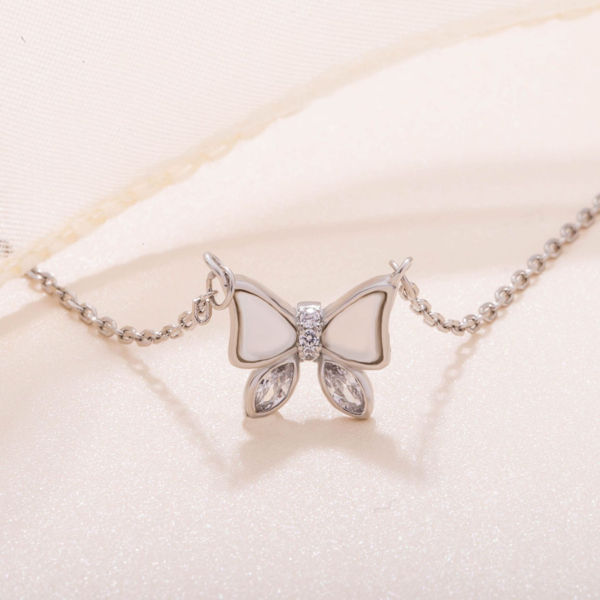 925纯银蝴蝶项链女贝母吊坠网红气质闺蜜锁骨链玫瑰金森系项饰品