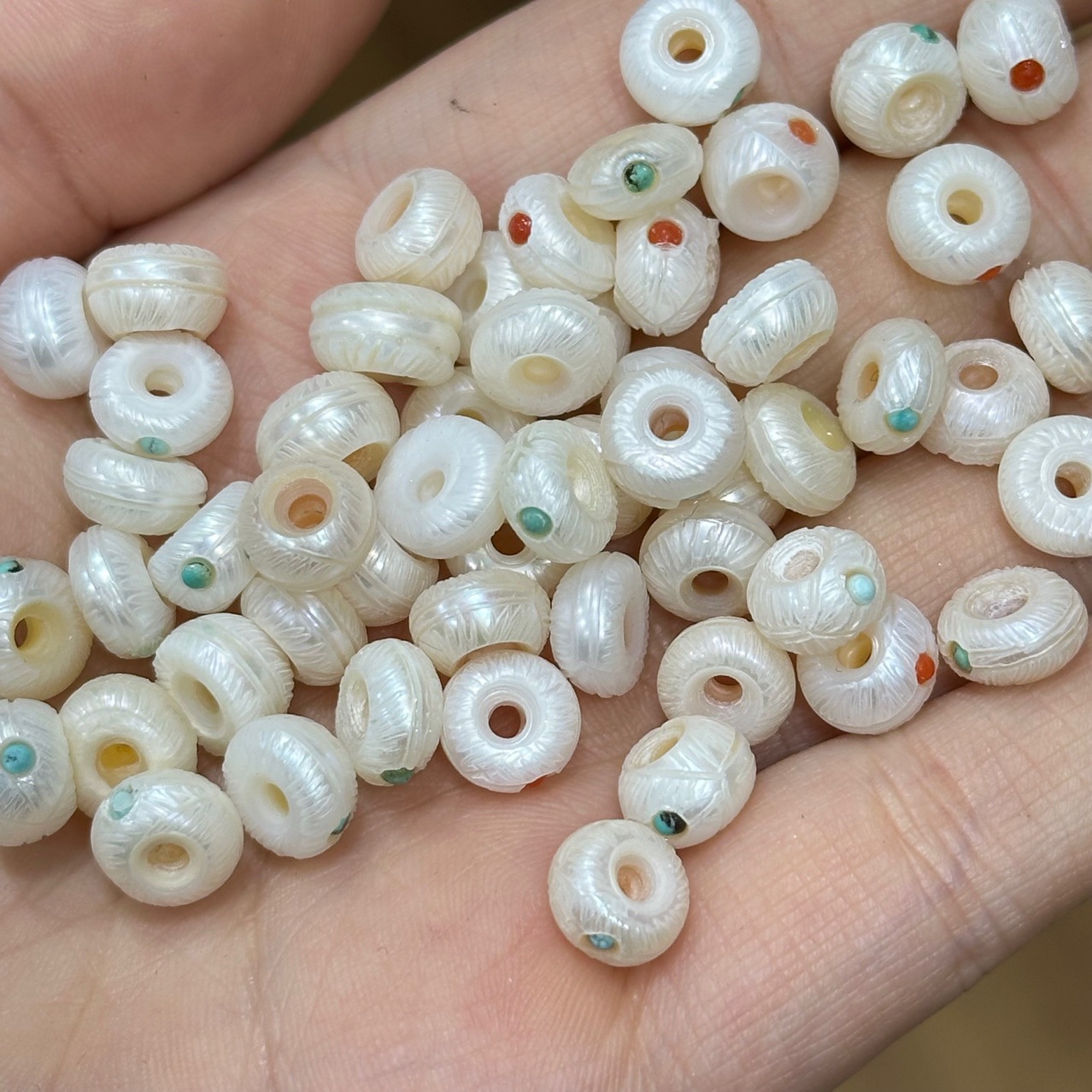 天然珍珠羽毛扣diy文玩佛珠饰品配饰手机链手链吊坠包挂项链原创