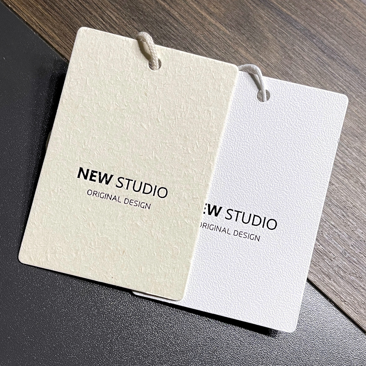 现货公版服装吊牌 衣服标签时尚男装纸牌标签 简约女装挂牌批发