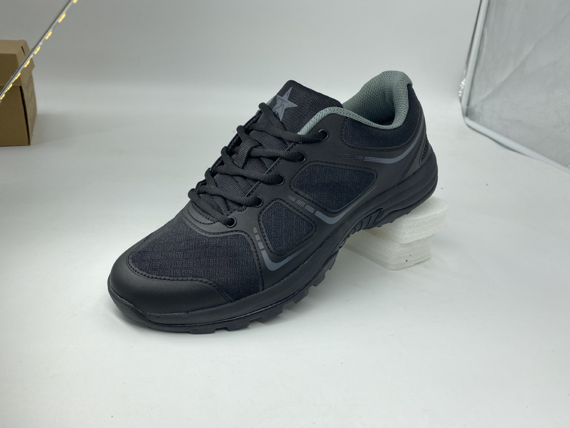 正品配发19夏季体能训练鞋新式跑步鞋男低帮超轻运动鞋黑色作训鞋