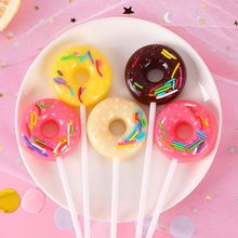 甜甜圈棒棒糖袋装桶装儿童创意可爱巧克力白桃奶味棒棒糖糖果零食
