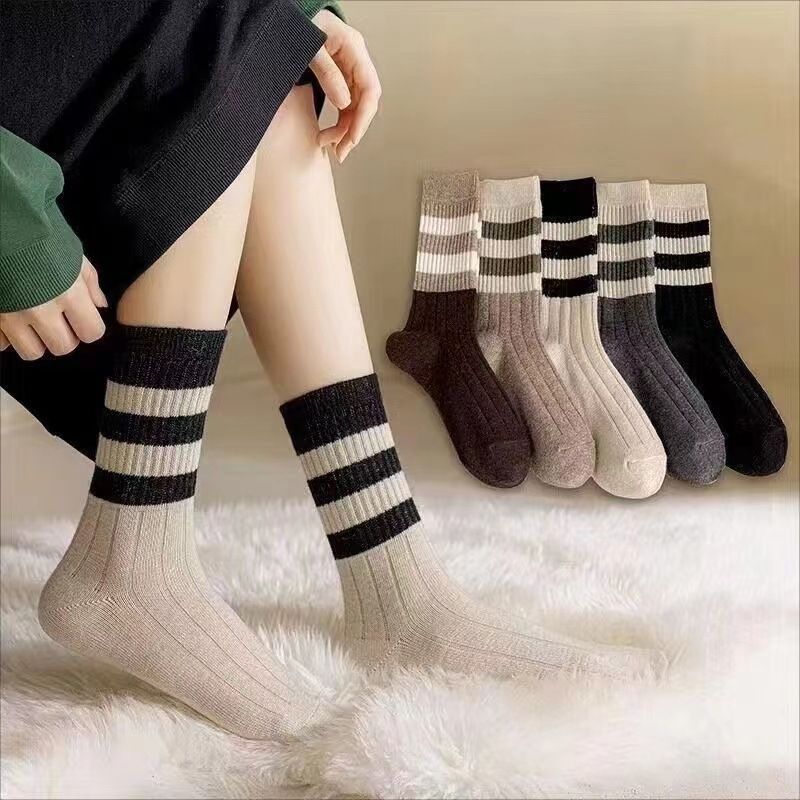 Women's Mid-Calf Socks Fall/Winter Korean Women's Socks Ins Trend Cartoon Women's White Tube Socks Stall Supply Wholesale