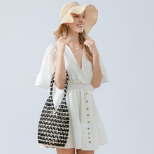 亚马逊编织包包女夏季欧美跨境小众设计镂空木珠包手提水桶单肩包