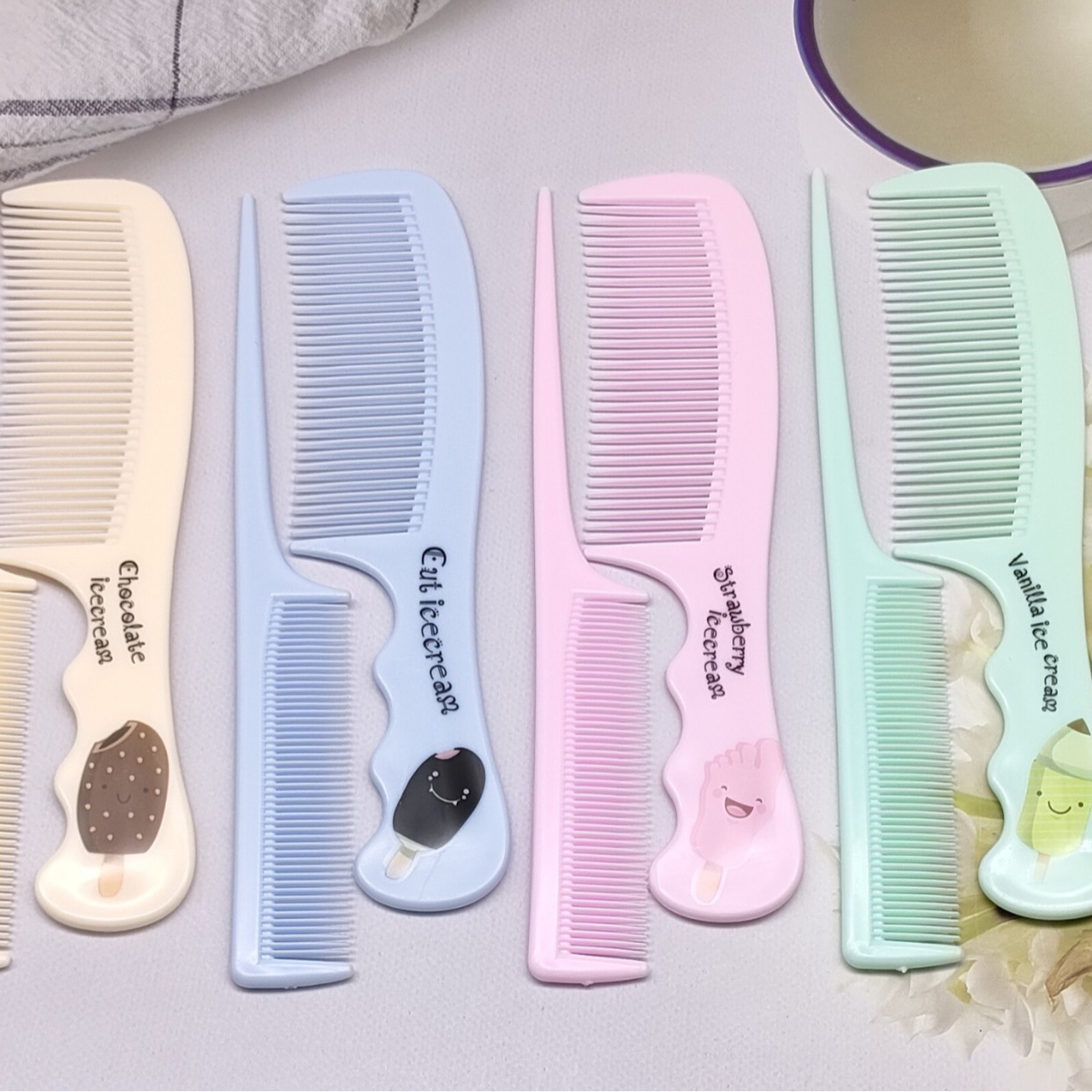 Factory Wholesale New Cartoon Plastic Tail Comb Set Color Comb Home Daily Pick Hair Long Tail Couple Combs