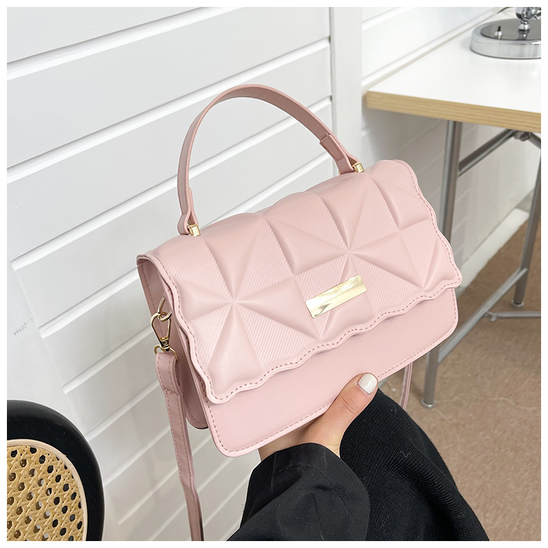 Spring 2022 New Retro Simple Fashion Rhombus Single Shoulder Solid Color Casual Women's Bag Small Square Bag Portable Messenger Bag