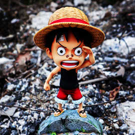 航海王手办带底座路飞艾斯萨博三兄弟橡皮人车载摆件模型公仔周边