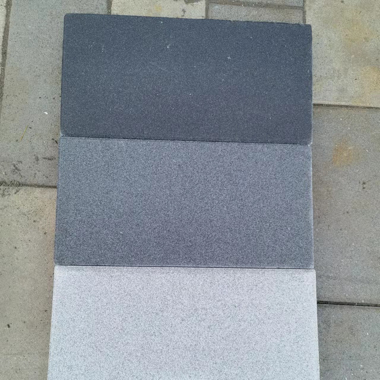 厂家pc仿石透水砖砂基透水砖水泥砖草坪砖混凝土盖板规格颜色可选