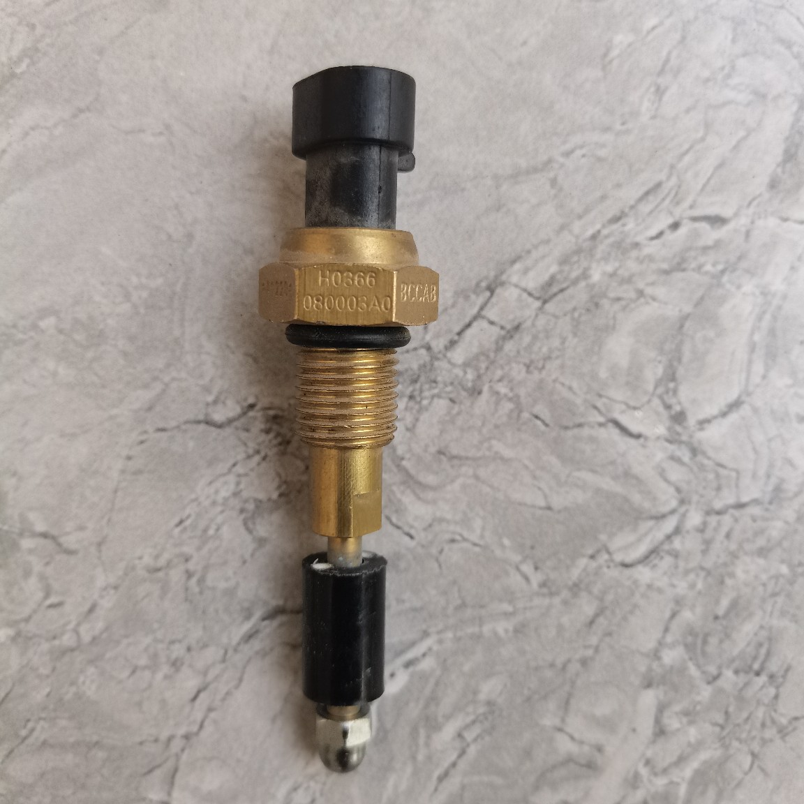 批发汽车液位传感器适用于福田欧曼etx车型老款副水箱传感器-阿里巴巴