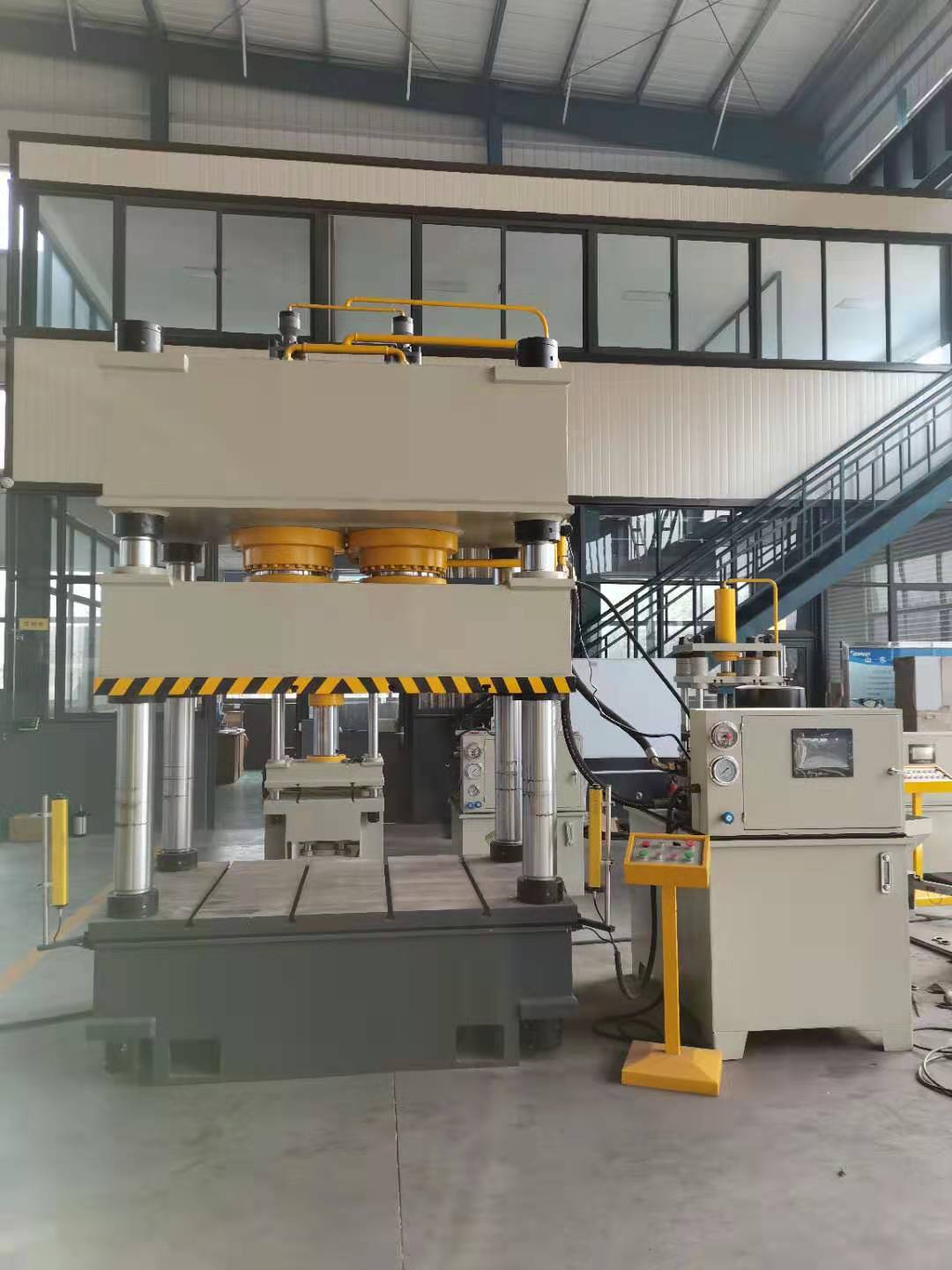 高效200吨油压机200t压力机200吨四柱液压机多功能200吨四柱压机