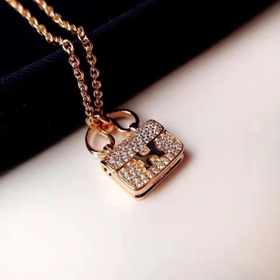 爱马仕包包项链女925纯银h字母吊坠满钻网红锁骨链工厂直供跨境