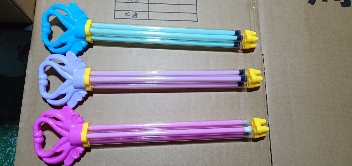 源头厂家沙滩抽拉式水枪魔仙四管漂流儿童玩具水泡塑料水枪水抽