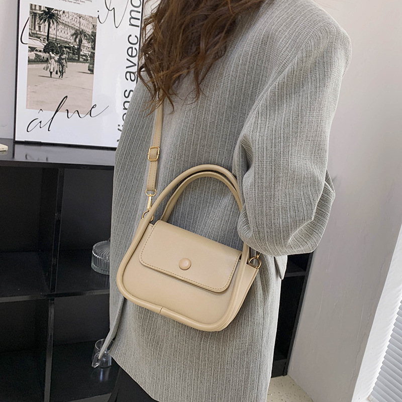 Simple Fashion Women's Shoulder Bag 2022 Autumn New Simple Casual Shoulder Bag Fashion Trendy Underarm Bag