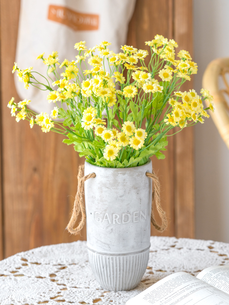 奶油洋甘菊小雏菊假花花新款花店花瓶桶插花摆设花艺摆件-阿里巴巴