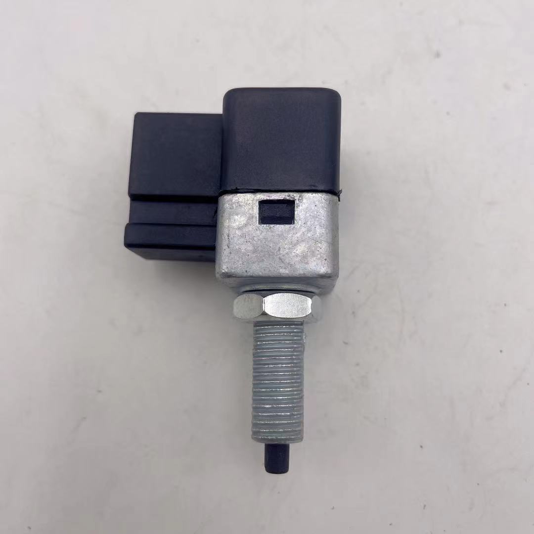 厂销汽车刹车灯开关 93810-2e000制动灯开关93810-38000量大价优