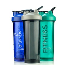 塑料摇摇杯LOGO2021新款进口PC材质健身房营养粉剂杯子批发水杯