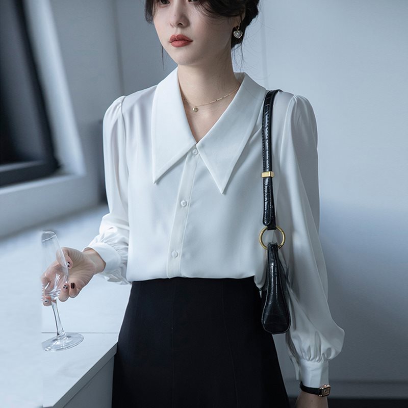 白色衬衫女设计感小众上衣春秋新款职业通勤面试长袖缎面衬衣正装